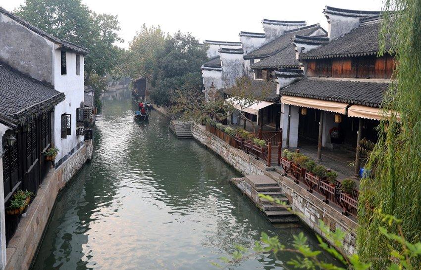 在睡眠充足的情况下，睡醒后浑身酸痛乏力是咋回事？需要去医院检查吗？游戏画面